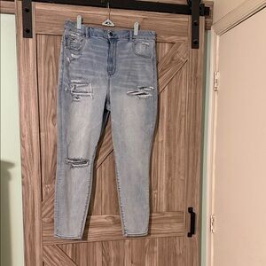 American Eagle Outfitters Light Wash Ripped Skinny Jeans